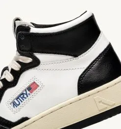 Autry Action Shoes AUTRY Baskets Montantes AUMWWB01 7 Autry Action Shoes AUTRY Baskets Montantes AUMWWB01 -Vêtements Soldes Boutique autry basket medalist noir et blanc 1