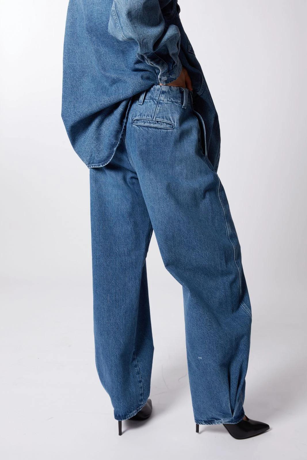 MADE IN TOMBOY Jean ISABELLE 2 MADE IN TOMBOY Jean ISABELLE – Image 2